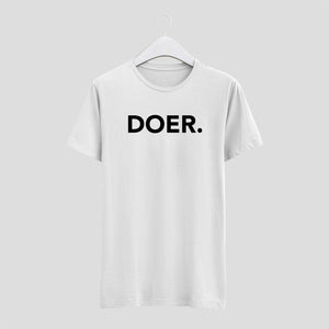camiseta minimalista doer para los hacedores blanca